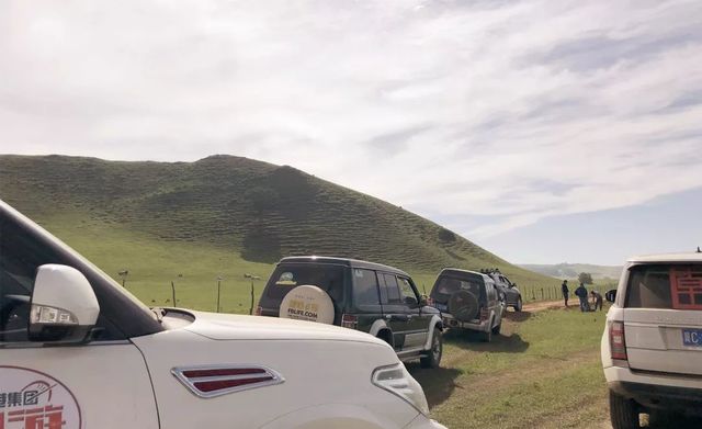 乾港集团高层草原自驾游 乾港集团高层草原自驾游