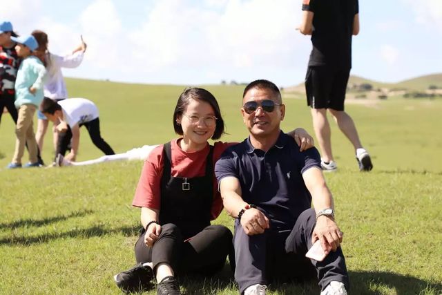 乾港集团高层草原自驾游 乾港集团高层草原自驾游