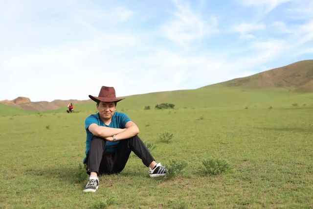 乾港集团高层草原自驾游 乾港集团高层草原自驾游