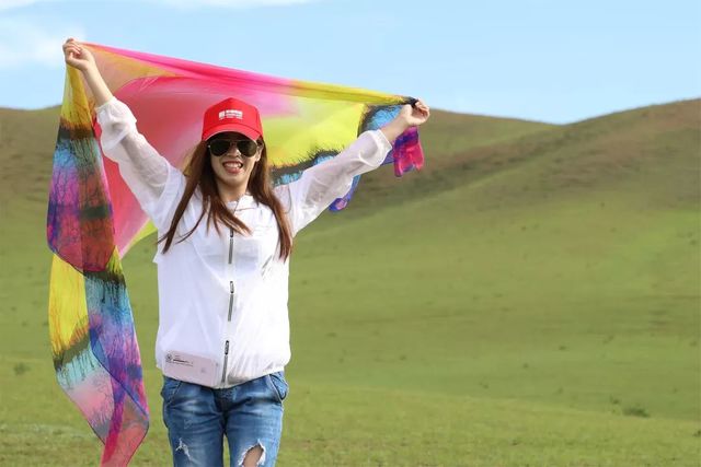 乾港集团高层草原自驾游 乾港集团高层草原自驾游