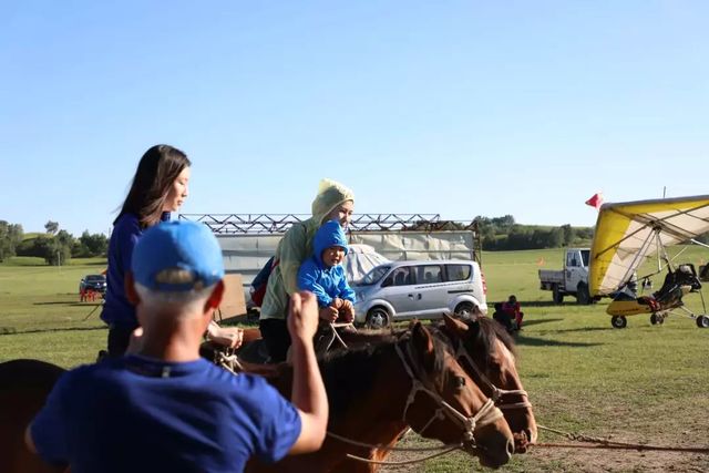 乾港集团高层草原自驾游 乾港集团高层草原自驾游