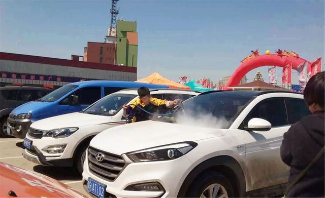 李总逸掌帮上门蒸汽洗车正式运营 李总逸掌帮上门蒸汽洗车正式运营