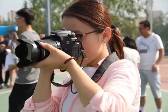 丁红艳-乾港网络总经理 丁红艳-乾港网络总经理