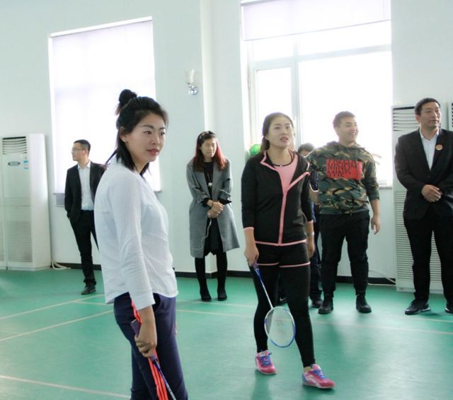 乾港集团第一届羽毛球比赛 乾港集团第一届羽毛球比赛