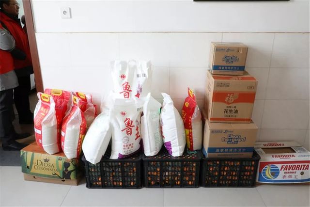 乾港集团公益物资 乾港集团公益物资