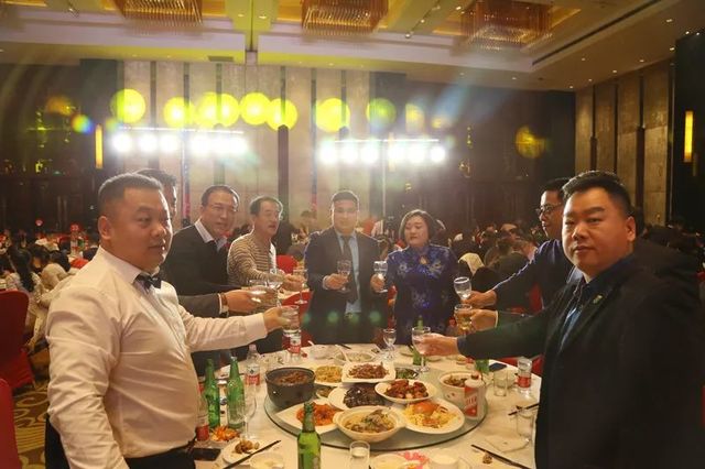 晚宴时间 晚宴时间