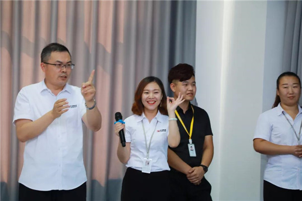 乾港集团,乾港官网,乾港网络,室内空气净化公司,家居装饰 乾港集团,乾港官网,乾港网络,室内空气净化公司,家居装饰